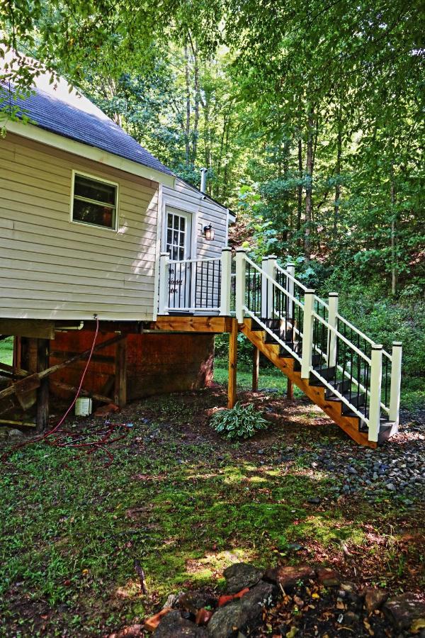 Our Private Wooded Cabin Chatham Bagian luar foto